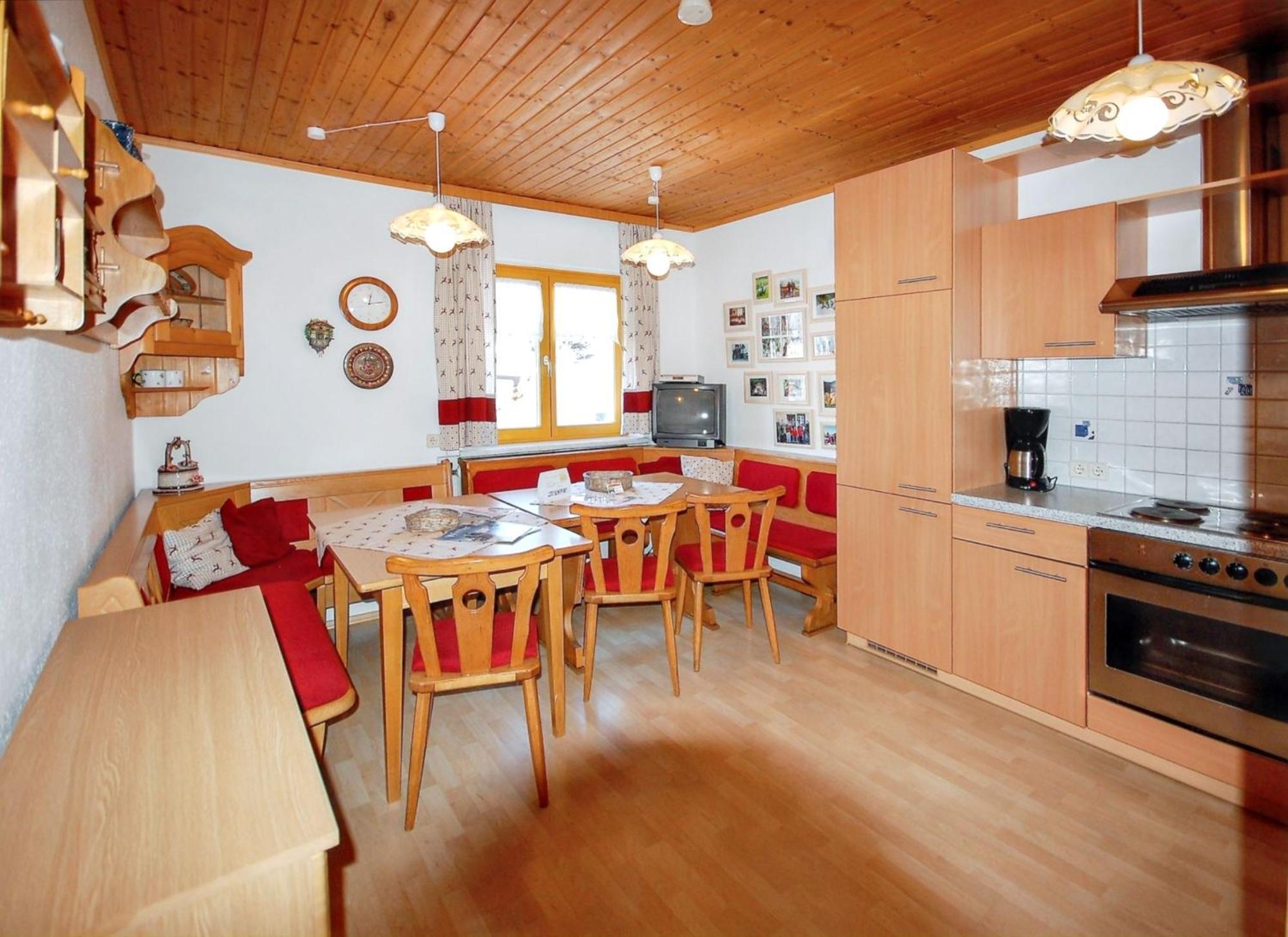 הוילה Charming House In Pruggern, Mountain View מראה חיצוני תמונה